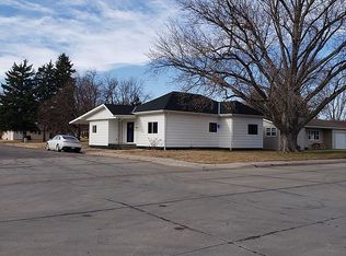 504 Warren Ave, Grant, NE 69140
