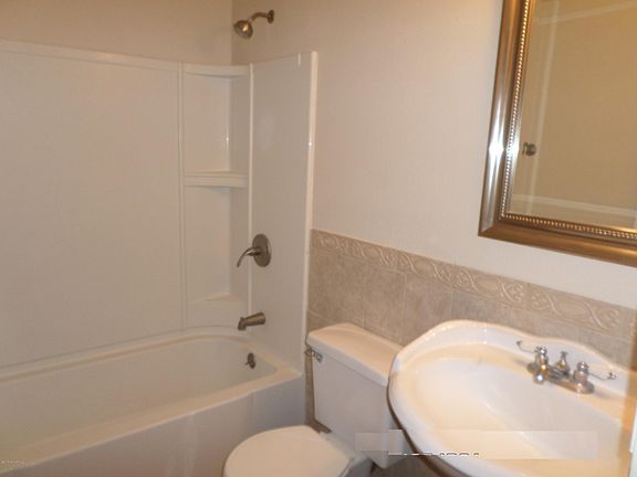 4th image of 2506 N Arturo