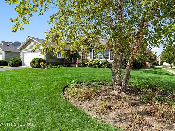 2nd image of 2448 Lotus Dr