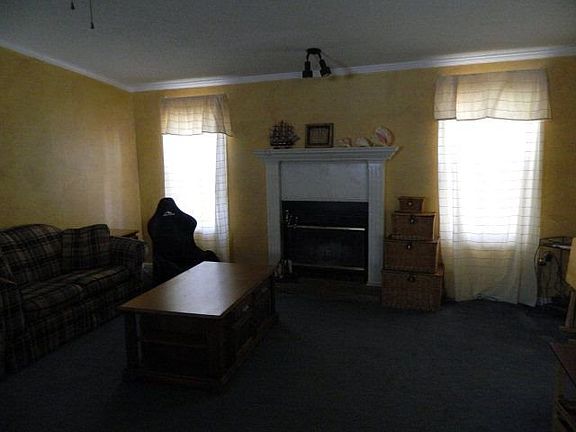3rd image of 109 County Road 436
