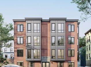 387 Sumner St #2-202, Boston, MA 02128