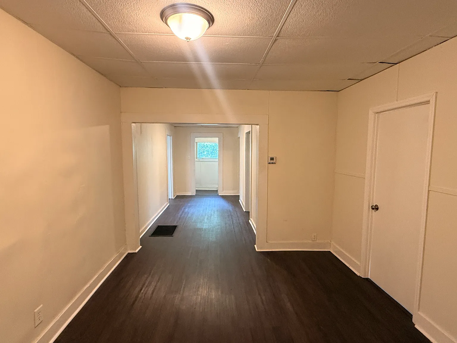 4 bed, 1380 sqft, $1,200 — Photo 2