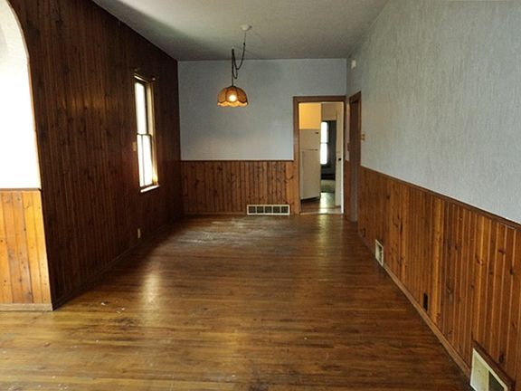 5th image of 706 S Vine Ave
