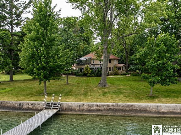 2nd image of 3239 Driftwood Rd