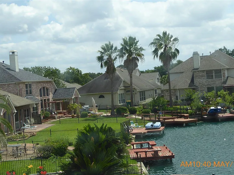 10142 Lazy Lagoon — Photo 25
