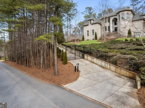 1859 Mountain Shadow, Stone Mountain, GA 30087