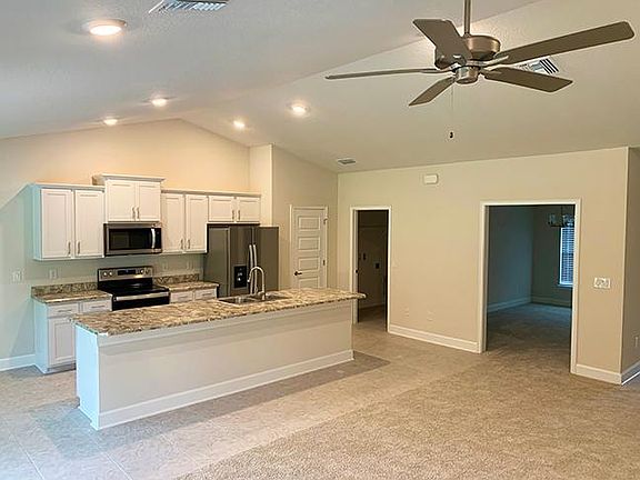 3rd image of 704 Willard Ave