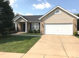 801 Wild Horse Creek Dr, Fairview Heights, IL 62208