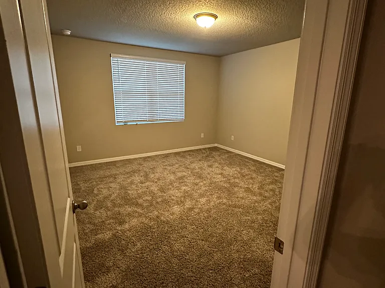 119 Lovely Ct — Photo 7