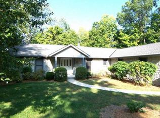 4056 Boomer Rd, Cincinnati, OH 45247