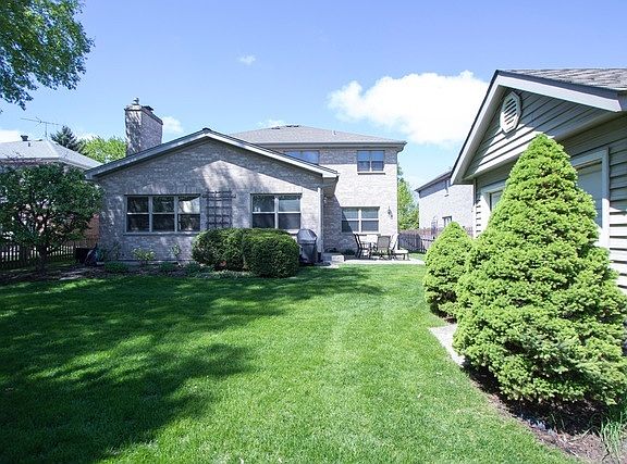 2nd image of 2233 Sprucewood Ave