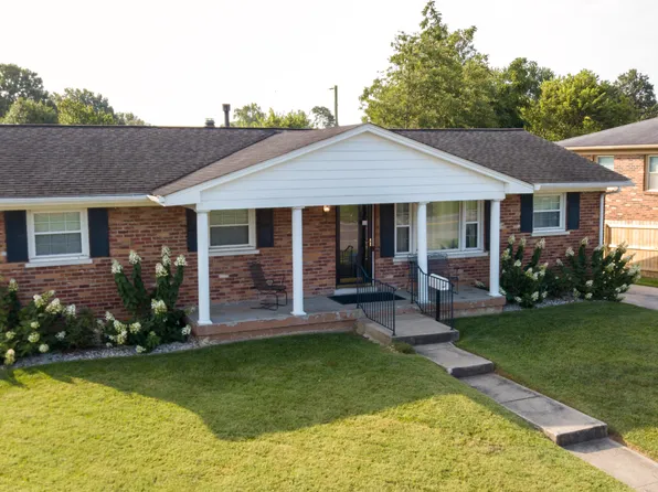 2132 Alexandria Dr, Lexington, KY 40504