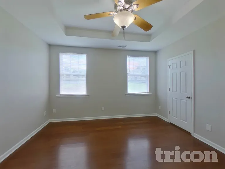 4715 Abercromby St — Photo 14