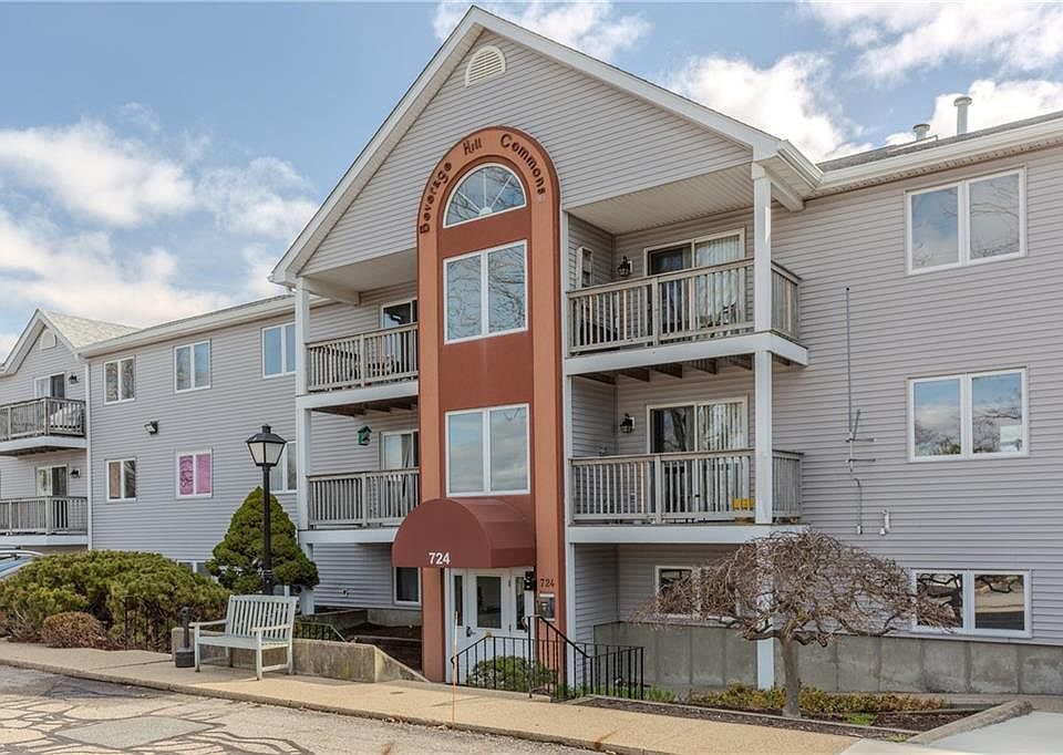 1st image of 724 Beverage Hill Ave #310