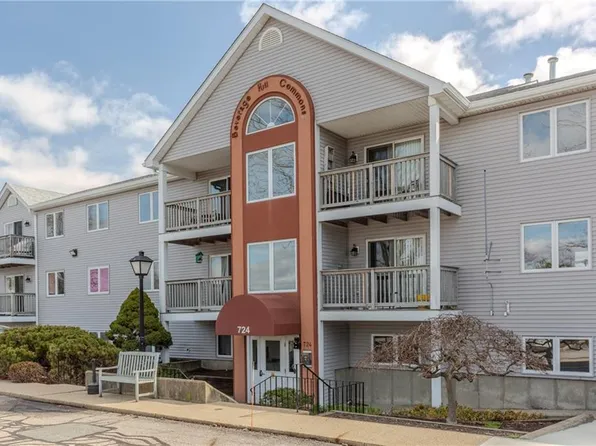 724 Beverage Hill Ave #310, Pawtucket, RI 02861