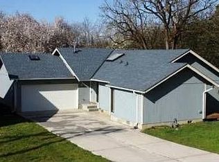 15835 SW Division St, Beaverton, OR 97007