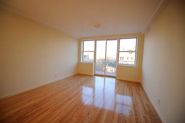 Rented by RES New York | media 9