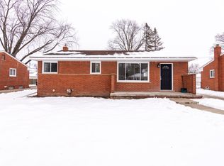 9846 Merriman Rd, Livonia, MI 48150