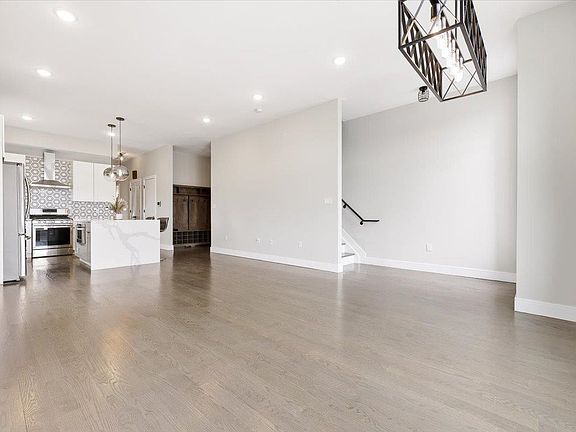 5th image of 192 Congress St #2