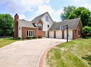 12121 Sunrise Ct, Indianapolis, IN 46229