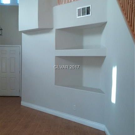 5th image of 4036 Villeroy Ave #0