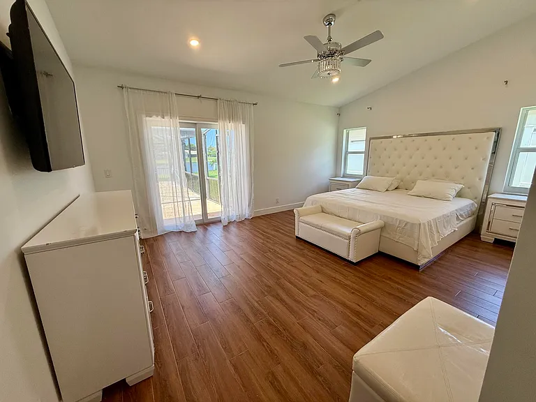 20725 Waters Edge Ct — Photo 12