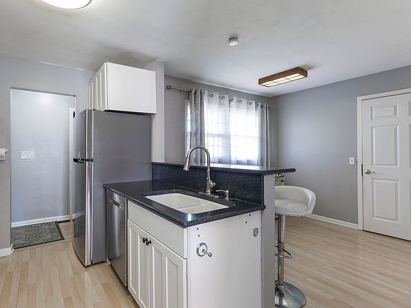 5th image of 3005 Green Meadow Ln