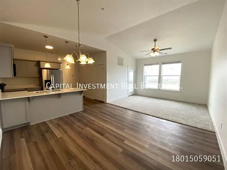 947 W Coral Charm Way #K302 — Photo 2