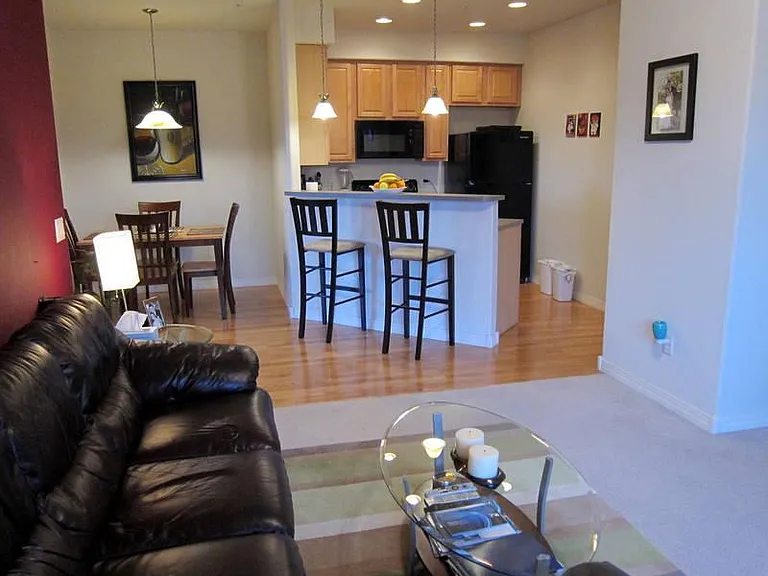 5220 Boardwalk Dr #B33 — Photo 4