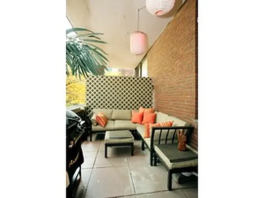 Sold by Corcoran | media 14