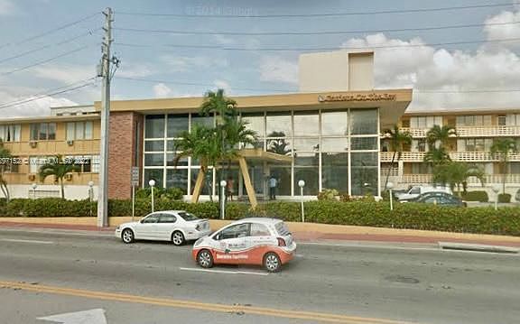 5th image of 6484 Indian Creek Dr #327
