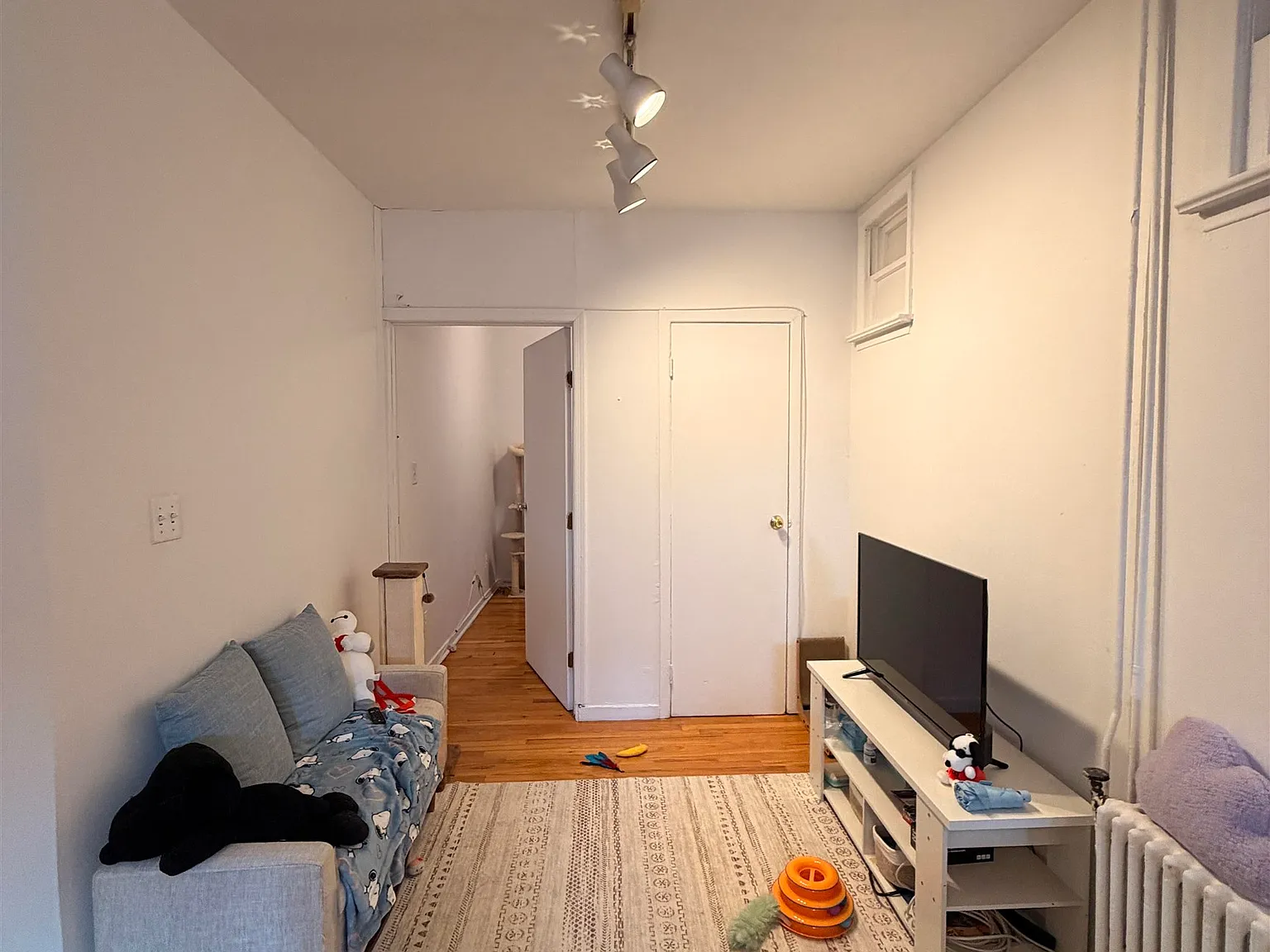 1 bed, 1.0 bath, $2,750 — Photo 1