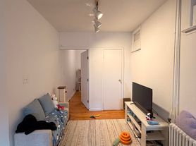 118 Adams St, Hoboken, NJ
