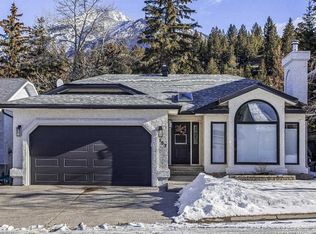 157 S Cougar Point Rd, Canmore, AB T1W 1A1