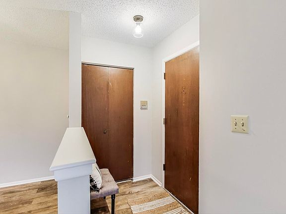 5th image of 247 N Neltnor Blvd APT G2h