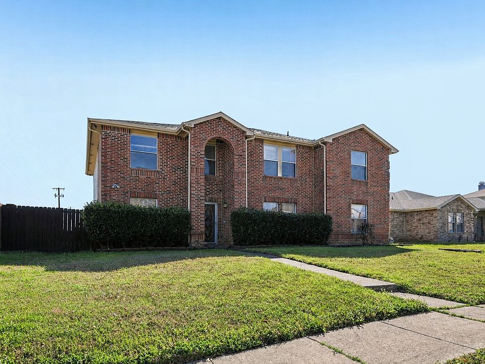 1st image of 658 Blue Chalk Dr