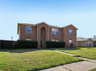 658 Blue Chalk Dr, Cedar Hill, TX 75104