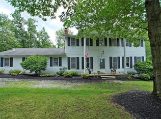 11250 Highland View Dr, Chardon, OH 44024