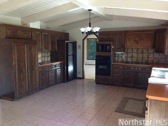4th image of 2202 Norton Dr