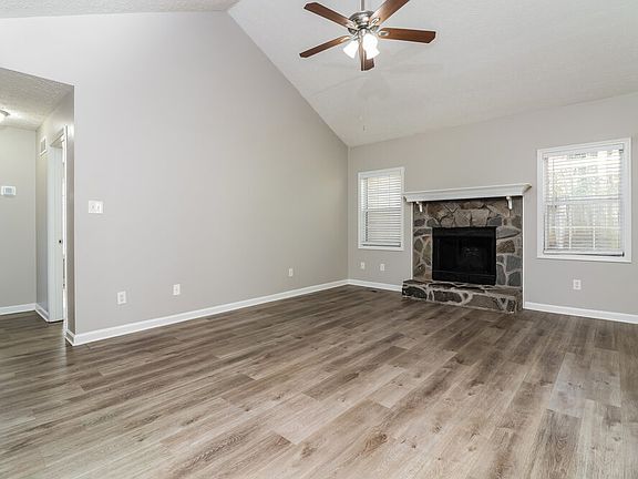 4th image of 530 Allens Landing Ct