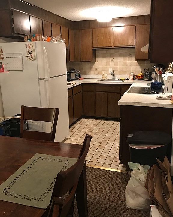 1st image of 204 Rock St APT L10
