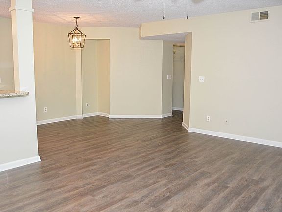 2nd image of 120 Spanish Oak Ct APT C