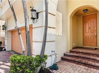 3123 NE 210th St #0, Miami, FL 33180