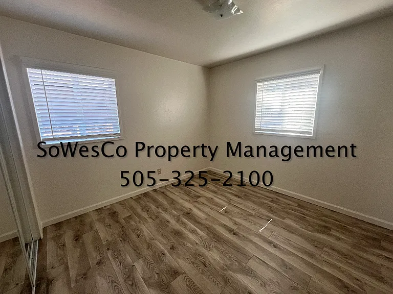 1032 Zuni Dr — Photo 11