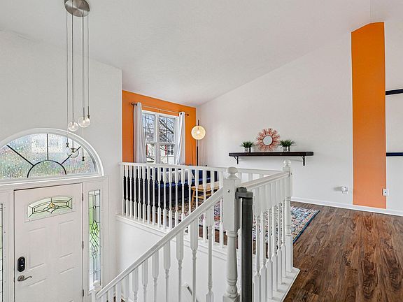 2nd image of 1119 Capitol Ave