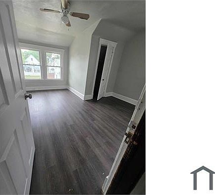 4th image of 10710 Greenlawn Ave