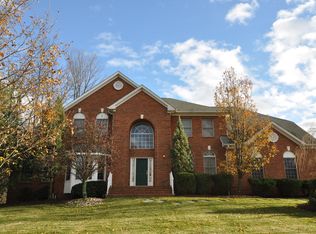 4 Schindelar Woods Way, Warren, NJ 07059