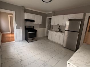479 Putnam St #2R, Bridgeport, CT 06608