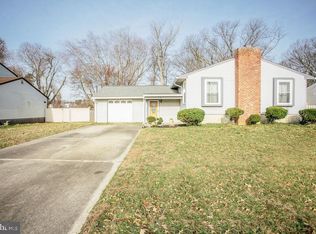 6 Roosevelt Dr, Clementon, NJ 08021