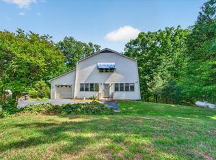 303 Oak Ridge Dr, Bassett, VA 24055